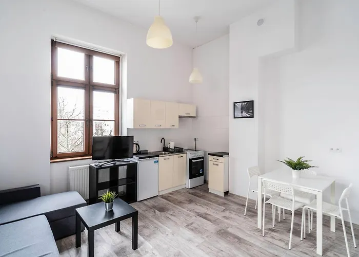 Z Osobną Sypialnią W Pięknej Kamienicy W Centrum Apartament